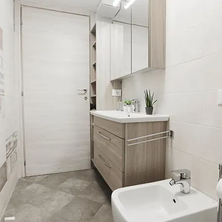 Bellavita Loft Center Near Duomo,central Station, Navigli * 米兰
